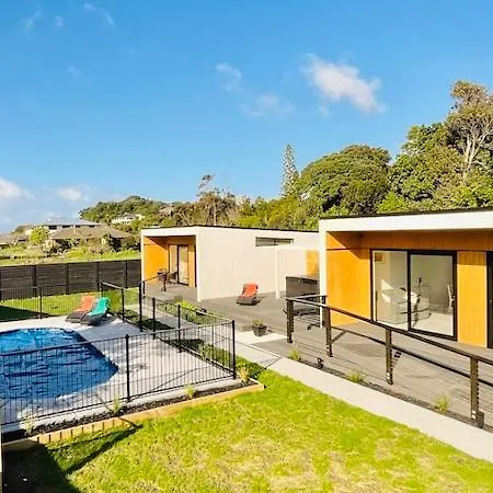 Ohope Villas With Spa,Sauna,Pool, Adults Only Exterior photo