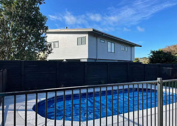 Ohope Villas With Spa,Sauna,Pool, Adults Only